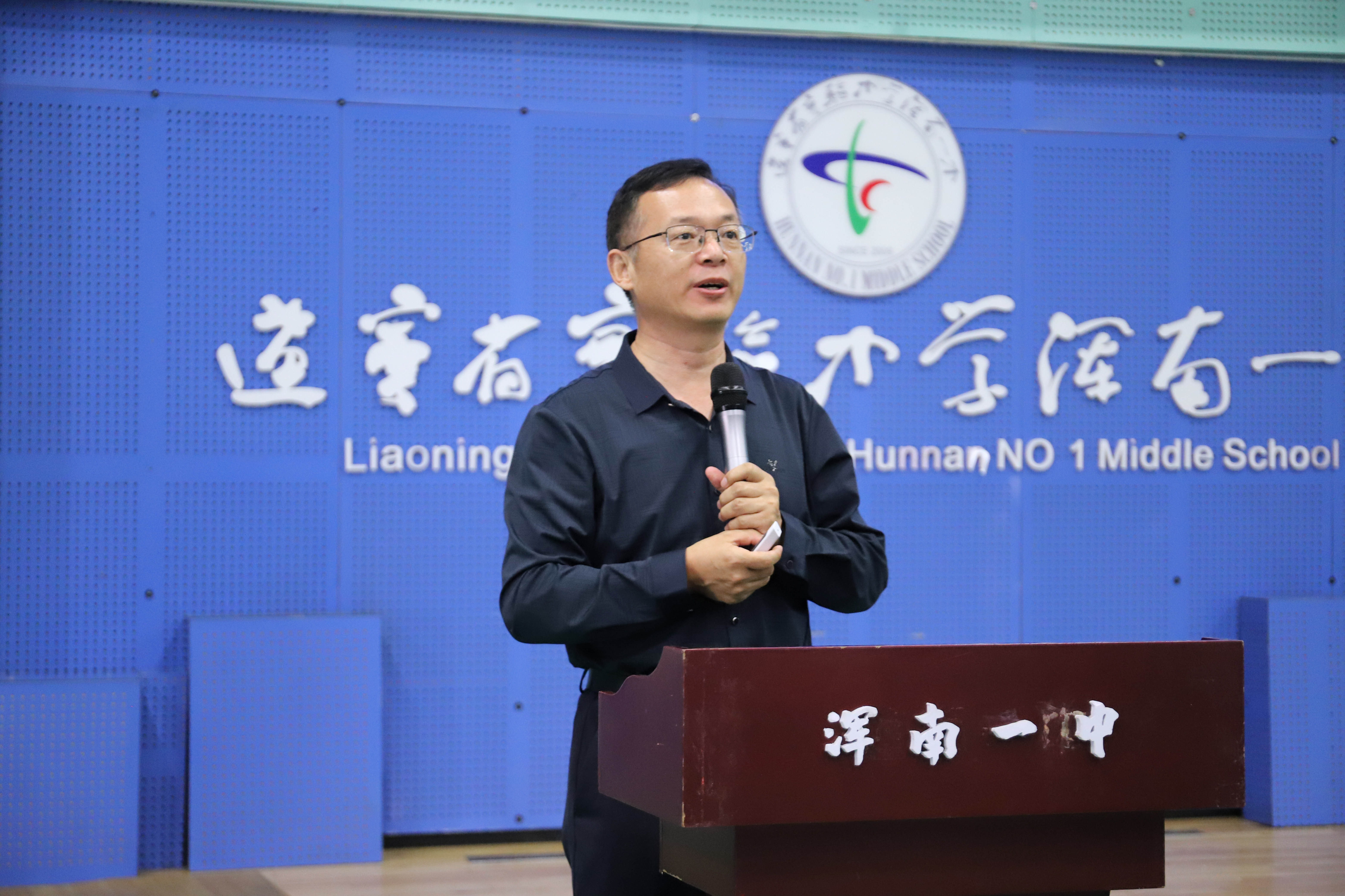 探秘无人机发展，放飞科学梦想走进沈阳市浑南一中